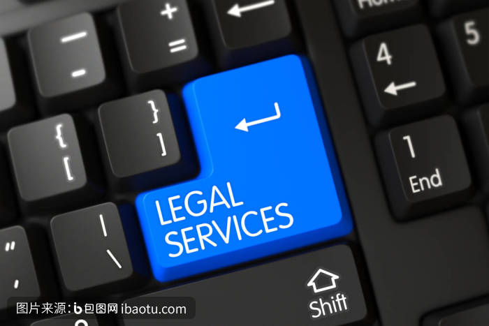 藍色鍵盤上的公正 3D法律咨詢的可視化
